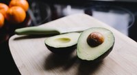 Bloß nicht zusammen lagern: Dieses Obst darf nicht in die Nähe einer Avocado