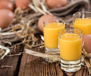 Haltbarkeit von Eierlikör: So lange kannst du ihn aufbewahren