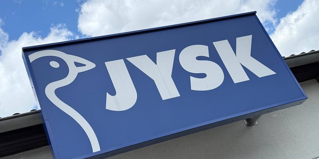 Gemütlich & günstig: Dieser JYSK Gartensessel bringt Urlaubsfeeling nach Hause