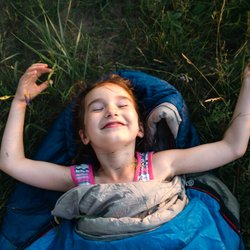 Schlafsack für Kinder: Mit diesen 6 Modellen schlummern eure Kids gemütlich