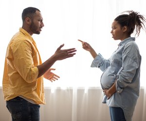 Streit in der Schwangerschaft: Ab wann der Zoff schädlich fürs Baby ist