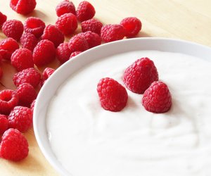 Wie lange ist Joghurt haltbar? Das solltest du wissen