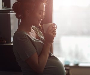 Schwarzer Tee in der Schwangerschaft: So viel ist erlaubt
