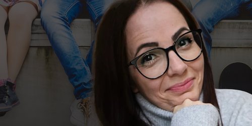 Diese Spiegel-Bestseller-Autorin hat das Teenie-Geheimrezept – und es beginnt mit Cringe