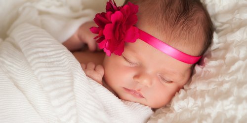 Diese 25 wunderhübschen Baby-Namen sind inspiriert von Blumen