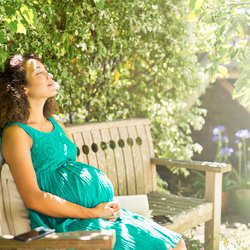 Daran merkst du, dass du Vitamin D in der Schwangerschaft einnehmen solltest