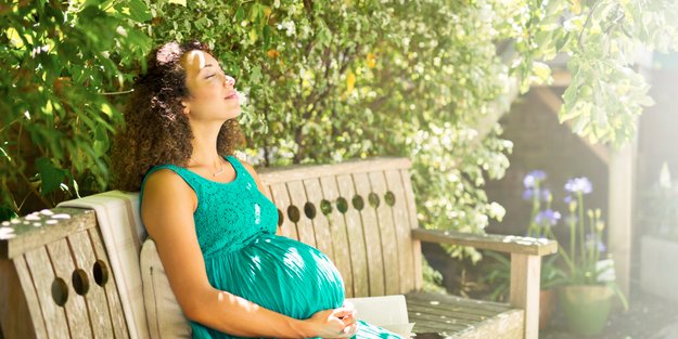 Daran merkst du, dass du Vitamin D in der Schwangerschaft einnehmen solltest