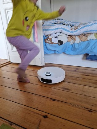 Test Dreame X50 Ultra Complete: Die Kinder lieben unser neues reinliches Putzhaustierchen - und wir Eltern auch.