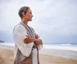 Wechseljahre Symptome: Typische Anzeichen für die Menopause in den verschiedenen Phasen