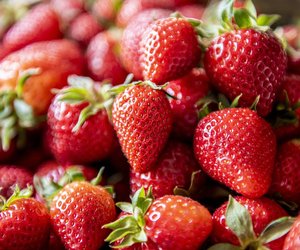 Ganz schön knifflig: Sind Erdbeeren Nüsse?