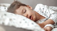 Schnarchen bei Kindern ist oft harmlos. Doch bei diesen Zeichen ist ein Arzt gefragt