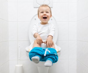 WC reinigen: Mit diesen Haushaltstipps zu einer blitzblanken Toilette