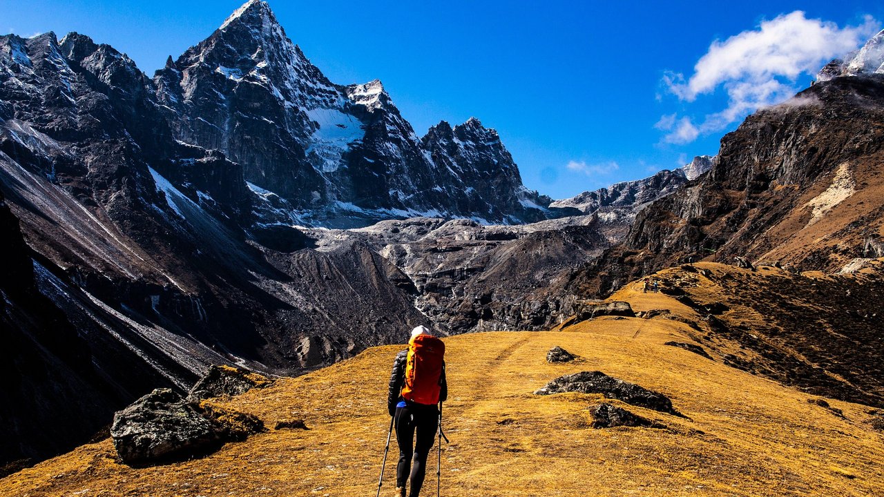 Der Mount Everest ist der höchste Berg der Erde.