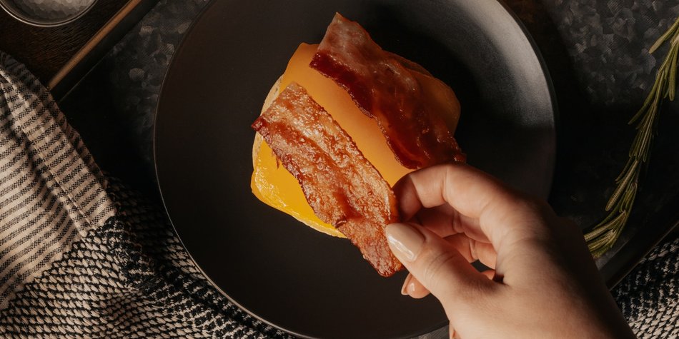 Bacon und Schwangerschaft: Darf ich gebratenen Speck essen?