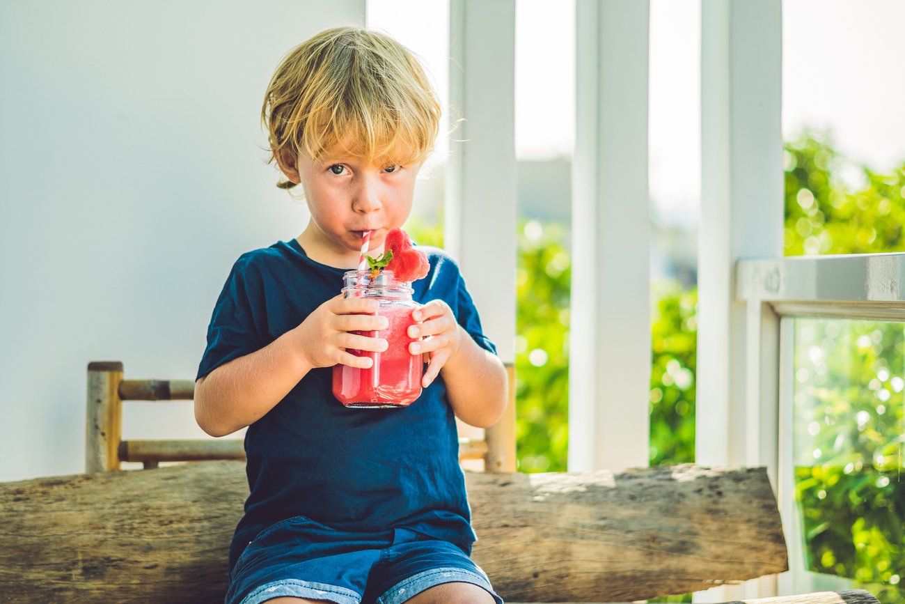 Kinderbowle: 6 Rezepte mit und ohne Fruchtstückchen