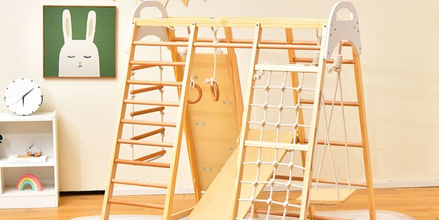 Klettergerüst fürs Kinderzimmer: Das sind unsere 4 Favoriten