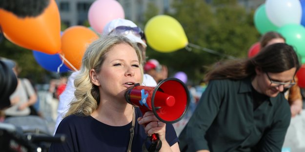 Fokus auf Familien in den Parteiprogrammen zur Bundestagswahl: Leere Versprechungen oder doch mehr?