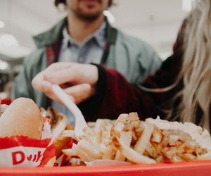 Studie zeigt: Darum macht eine glückliche Ehe dick