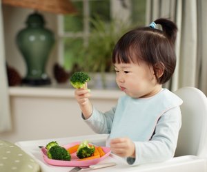 Brokkoli&#x20;f&#x00FC;rs&#x20;Baby&#x3A;&#x20;Ist&#x20;er&#x20;bek&#x00F6;mmlich&#x20;f&#x00FC;r&#x20;die&#x20;Kleinsten&#x3F;