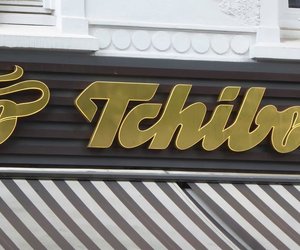 Mit dieser Jumbo-Tasche von Tchibo sind nicht gebrauchte Bettwaren praktisch verstaut