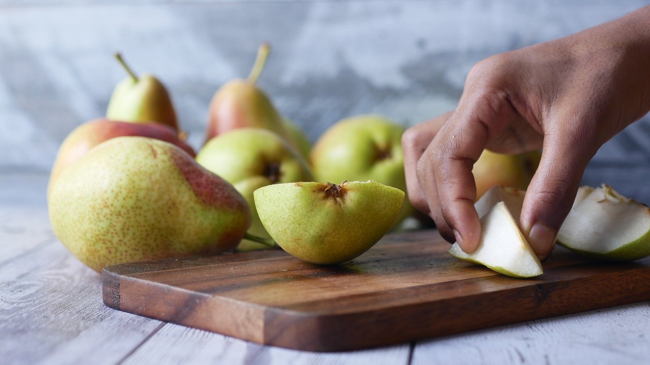 Birnen können den Reifeprozess anderer Obstsorten beschleunigen.