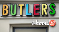 Dieser Sonnenschirm von Butlers ist der perfekte Schattenspender für den Balkon