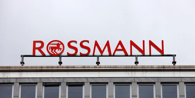 Garten-Highlight: Diese Solar-Schwimmkugeln von Rossmann sorgen für Stimmung
