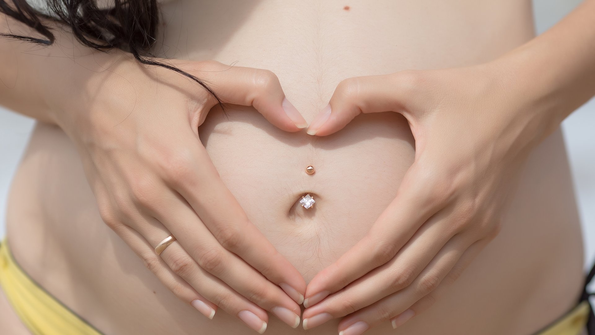 Piercing Schwangerschaft Bauchnabelstecker "BabyFüße" Schwangerschaftspiercing