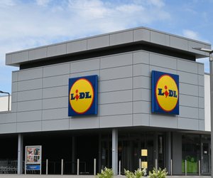 Nie mehr kalter Kaffee: Mit der Edelstahl-Pumpkanne von Lidl bist du im Büro bestens ausgestattet