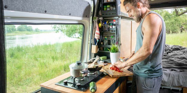 9 praktische Gadgets für eure perfekte Campingküche