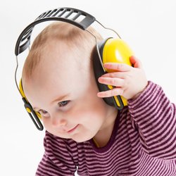 Gehörschutz für Säuglinge: Mit diesen 5 Modellen schützt ihr das empfindliche Gehör eures Babys