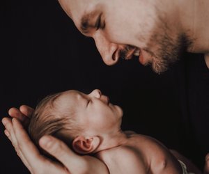 So emotional sprechen 18 Väter über die Geburt ihres Kindes