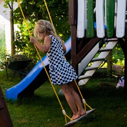 Kindgerechter Garten: 7 praktische Experten-Tricks, um Unfälle zu vermeiden