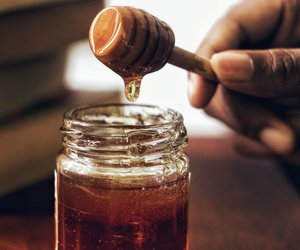 Ist Honig vegan und wie steht es um die Bienenzucht?