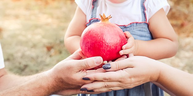 Granatapfel fürs Baby: Wundermittel oder schädlich?