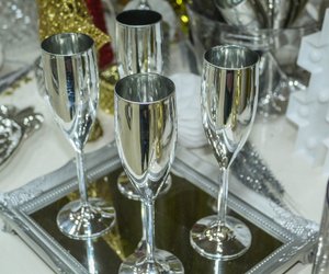 Diese&#x20;Dinge&#x20;geh&#x00F6;rten&#x20;an&#x20;Silvester&#x20;in&#x20;den&#x20;90ern&#x20;zum&#x20;Pflichtprogramm