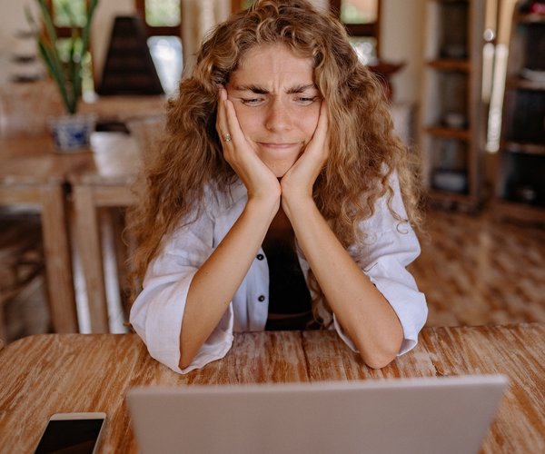 Was bedeutet das weiße Herz? Das steckt hinter dem Emoji