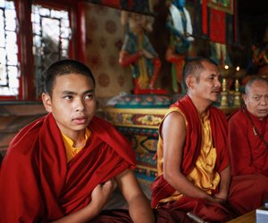 Was ist Buddhismus? Kindgerecht und einfach erklärt