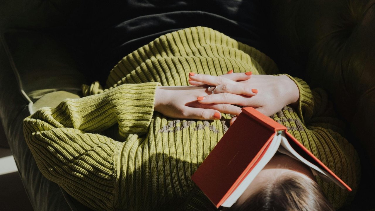  Mit Paletten-Polsterkissen von Depot ist draußen gemütliches Relaxen angesagt.