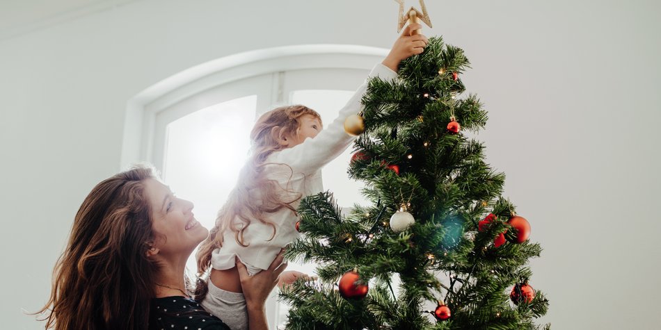 Weihnachtsbaumschmuck basteln: So wird euer Baum etwas ganz Besonderes