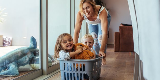 7 Achtsamkeits-Übungen für gestresste Eltern, die in jeden Alltag passen