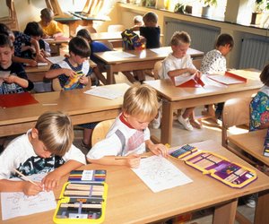 11 Dinge, die jeder in den 2000ern in der Schule dabei hatte