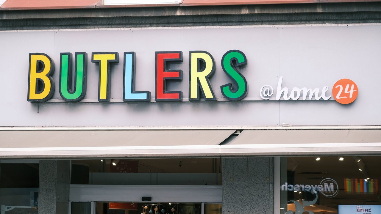 Mit&#x20;dieser&#x20;Solar-Laterne&#x20;von&#x20;Butlers&#x20;holt&#x20;ihr&#x20;euch&#x20;einen&#x20;Hauch&#x20;Orient&#x20;nach&#x20;Hause.