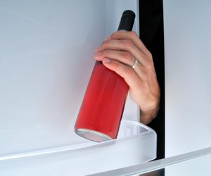 Achtung bei offenem Weißwein: Diese Weinsorte sollte nicht zu lange im Kühlschrank stehen