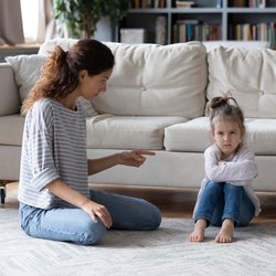 11 typische Eltern-Sätze, die wir alle kennen und wie wir achtsamer mit unseren Kindern umgehen