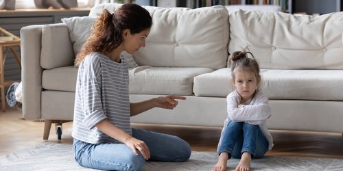 Diese 10 typischen Eltern-Sätze will kein Kind hören – und sie machen alles nur schlimmer