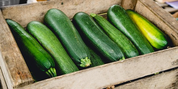 Stillen und Zucchini: Schadet das Gemüse meinem Baby?