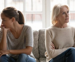 Du wirst wie deine Mutter? Wissenschaft erklärt, wann es passiert – und warum
