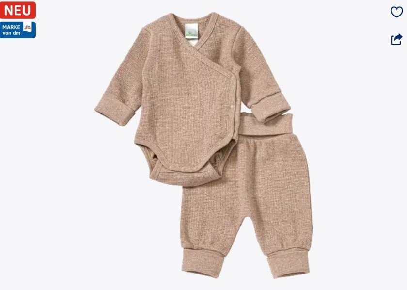 Das Set mit Wickelbody und Hose ist kuschelig-weich und atmungsaktiv.