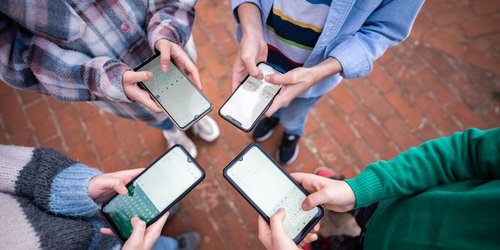 Digitaler Denk-Ersatz? Warum Experten vor zu viel ChatGPT im Kinderzimmer warnen